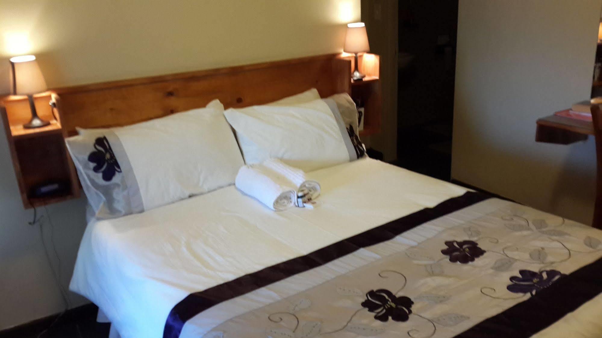 Crystal Rose Lodge Johannesburg Exterior foto